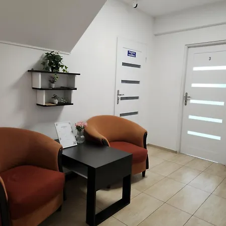 Ursynow Hostal *